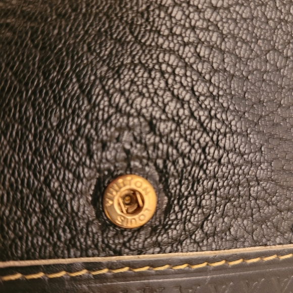 Rare 100% authetic Louis Vuitton black gold notebook epi Suhali agenda - Picture 3 of 8